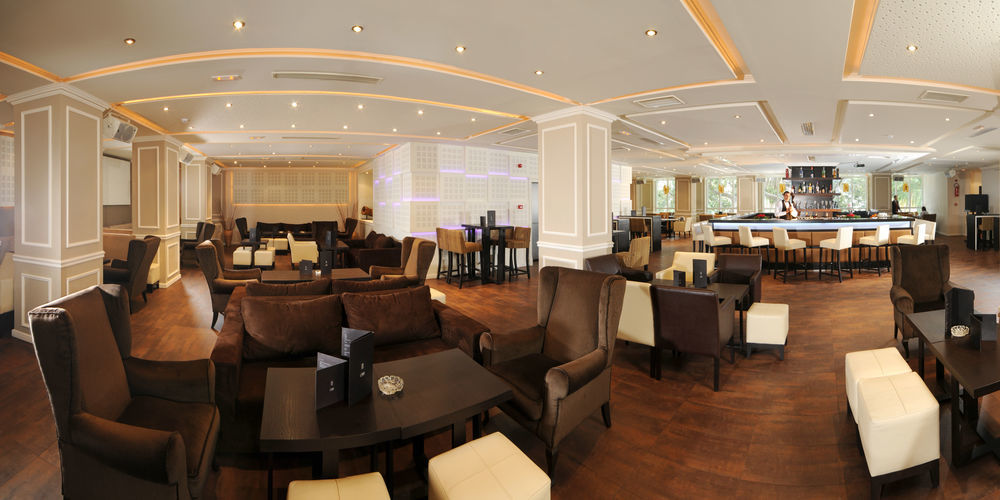 โฮเต็ล ลา ไมสัน บลังเช Hotel ตูนิส ภายนอก รูปภาพ The lounge at the airport