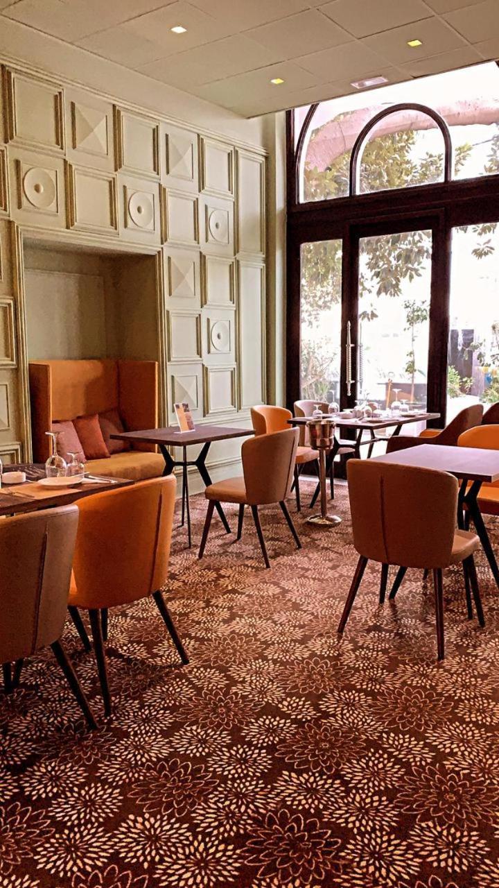 โฮเต็ล ลา ไมสัน บลังเช Hotel ตูนิส ภายนอก รูปภาพ Interior of the restaurant