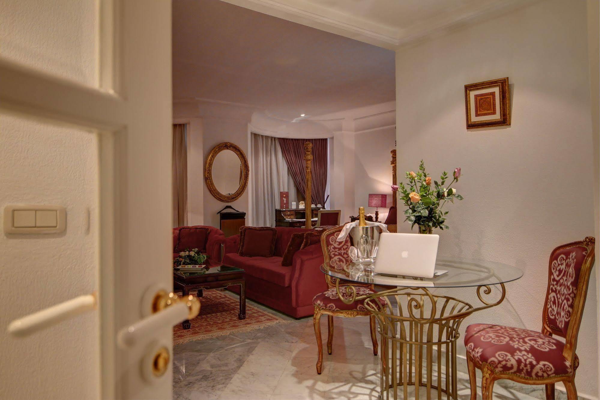 โฮเต็ล ลา ไมสัน บลังเช Hotel ตูนิส ภายนอก รูปภาพ A suite at the hotel