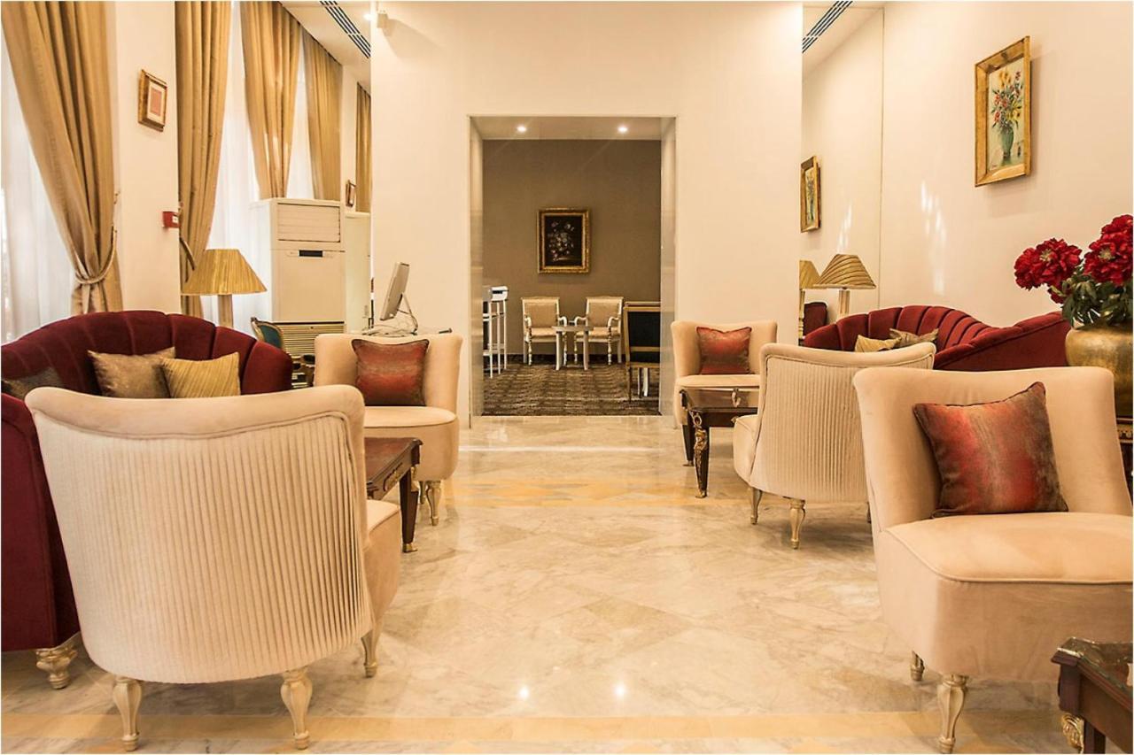 โฮเต็ล ลา ไมสัน บลังเช Hotel ตูนิส ภายนอก รูปภาพ The lobby of the hotel