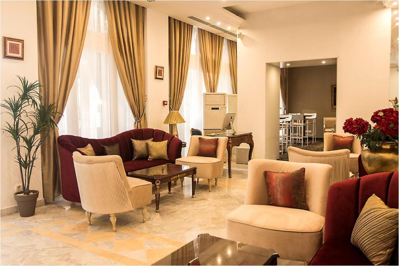 โฮเต็ล ลา ไมสัน บลังเช Hotel ตูนิส ภายนอก รูปภาพ The lobby of the hotel